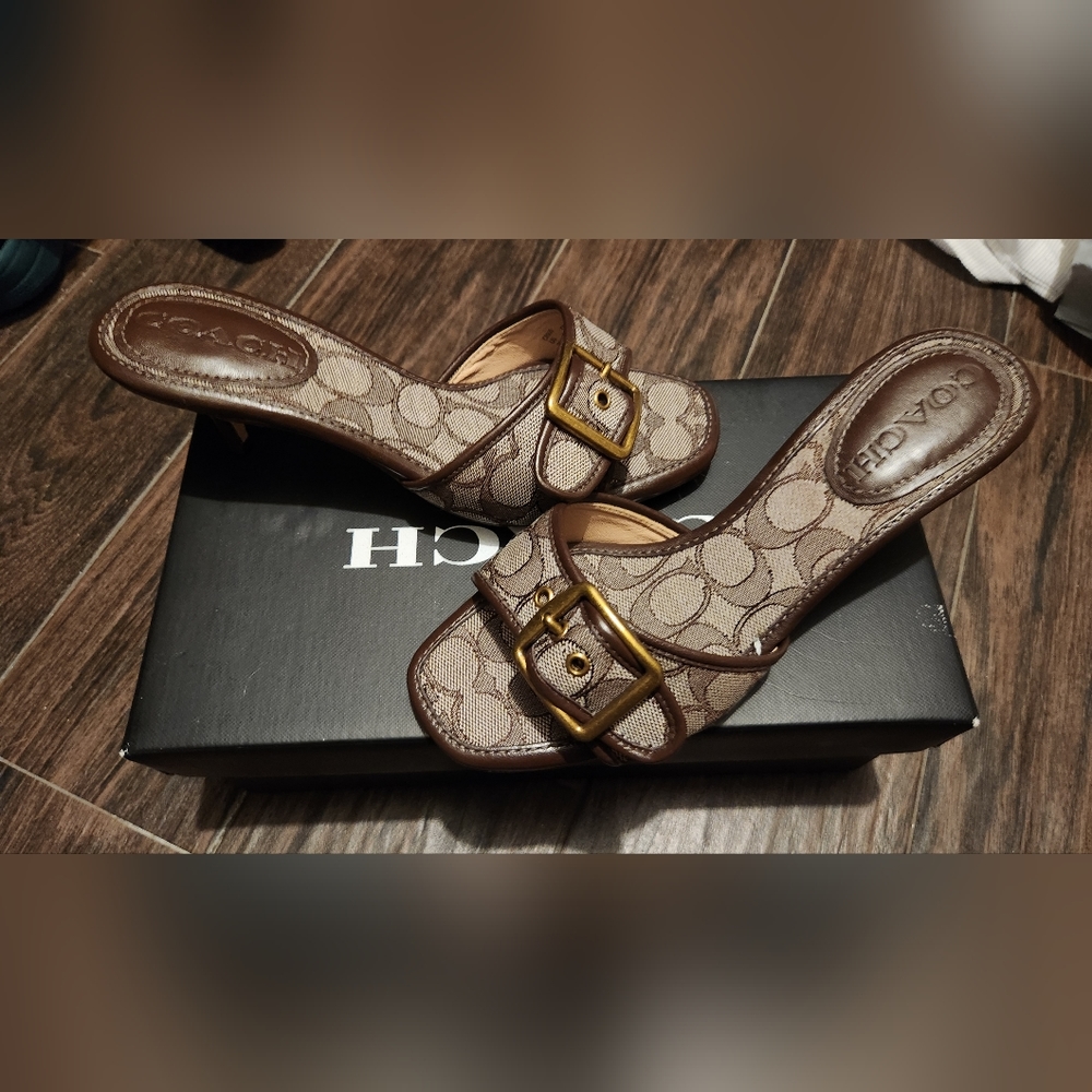 Coach Margot Kitten Heels